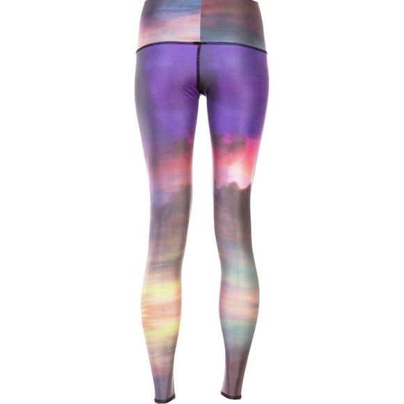 Teeki Multicolor Sunset Hot Pant - Picture 4 of 8